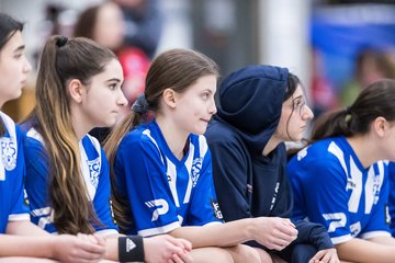 Bild 174 - B2 Loewinnen Cup